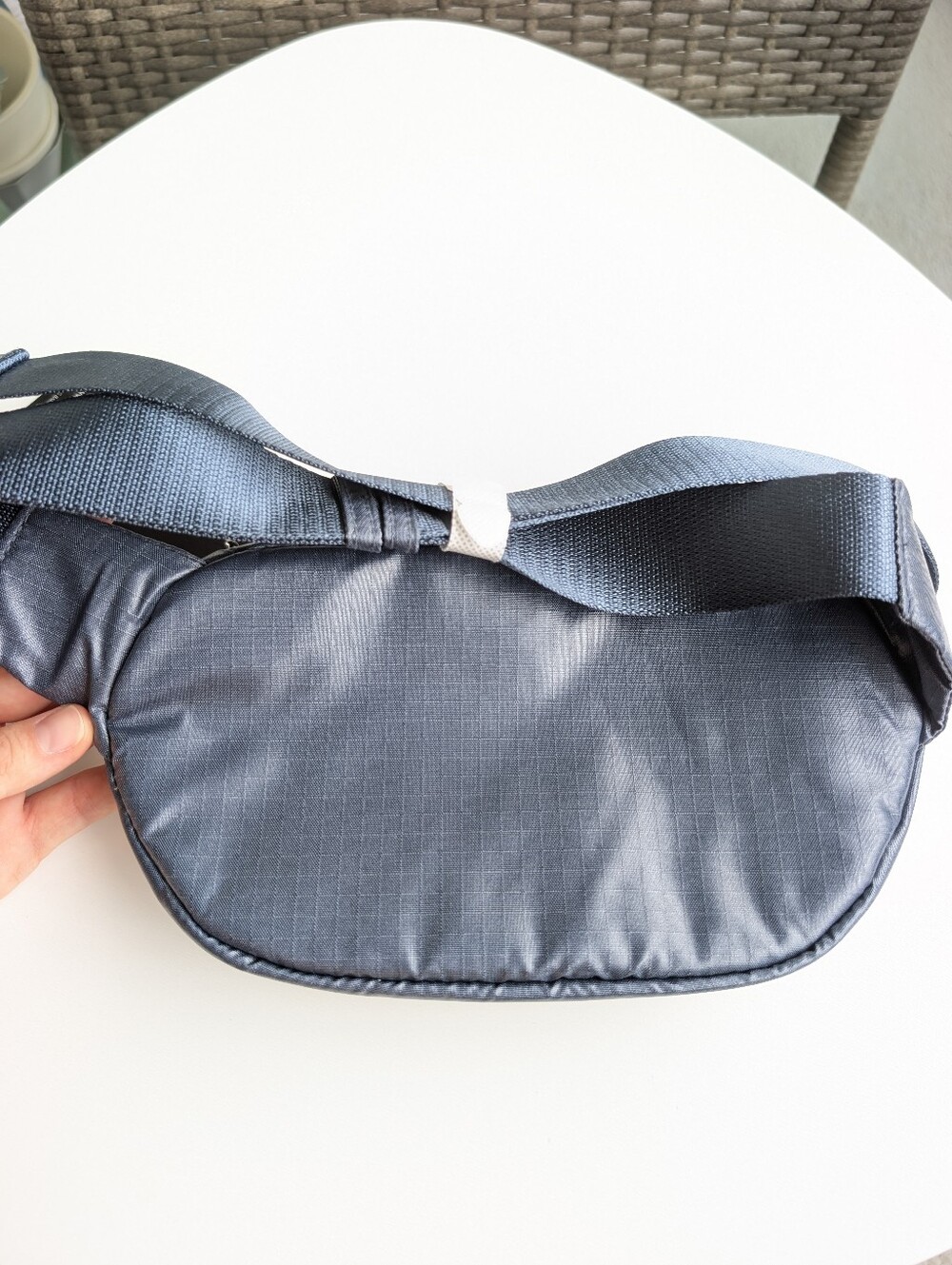 🎆Baggallini Blue Ripstop Belt Bag Crossbody Waist Pack Travel Lightweight NWT - Picture 5 of 8